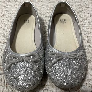 Shiny, sparkly silver flats ( Girl) size 1